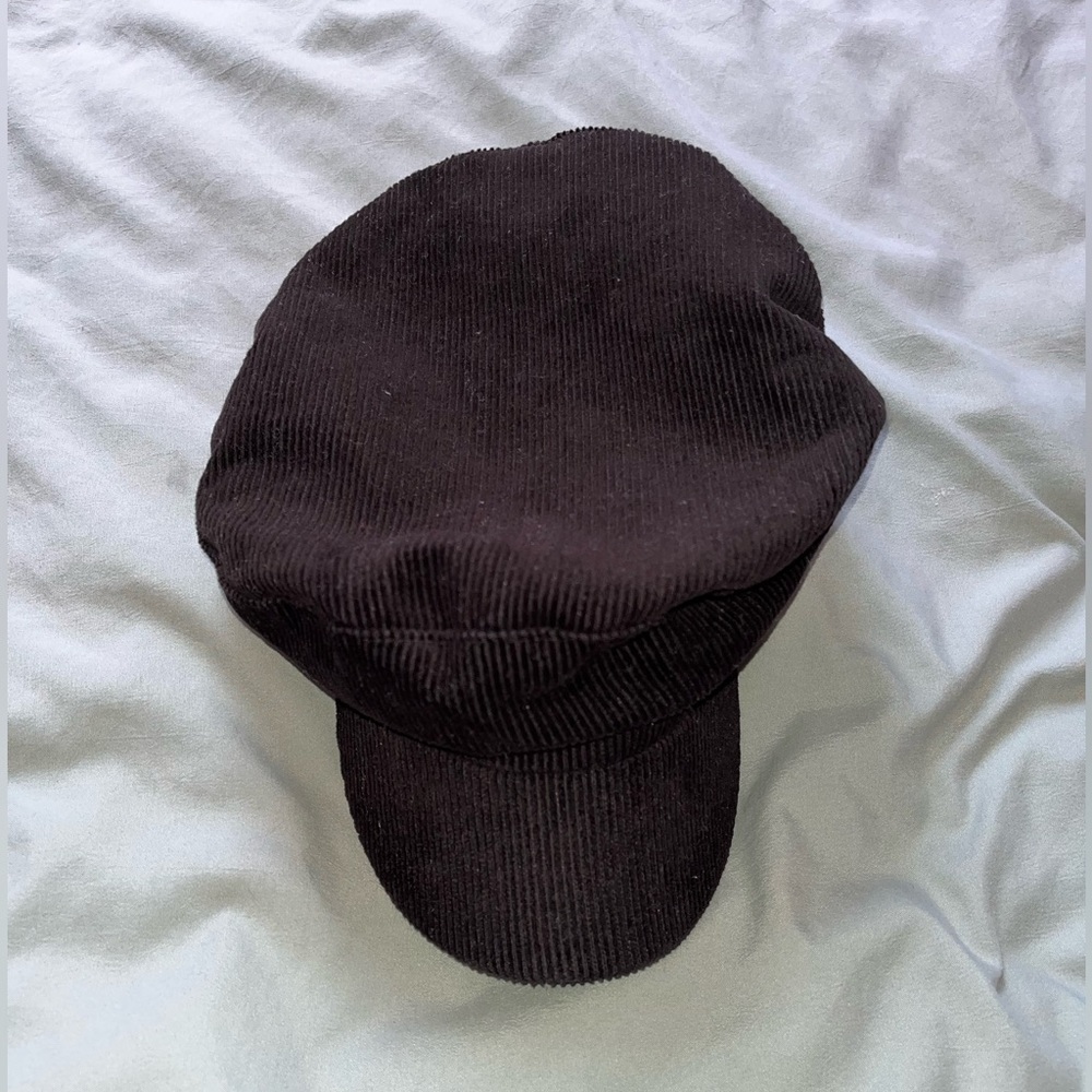 Zara Suede Newsboy Cap in Black